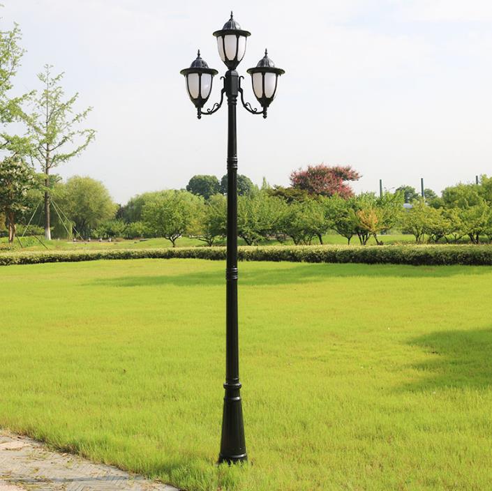 Classic Lantern Post Lamp Used Street Light Pols with Fixtures