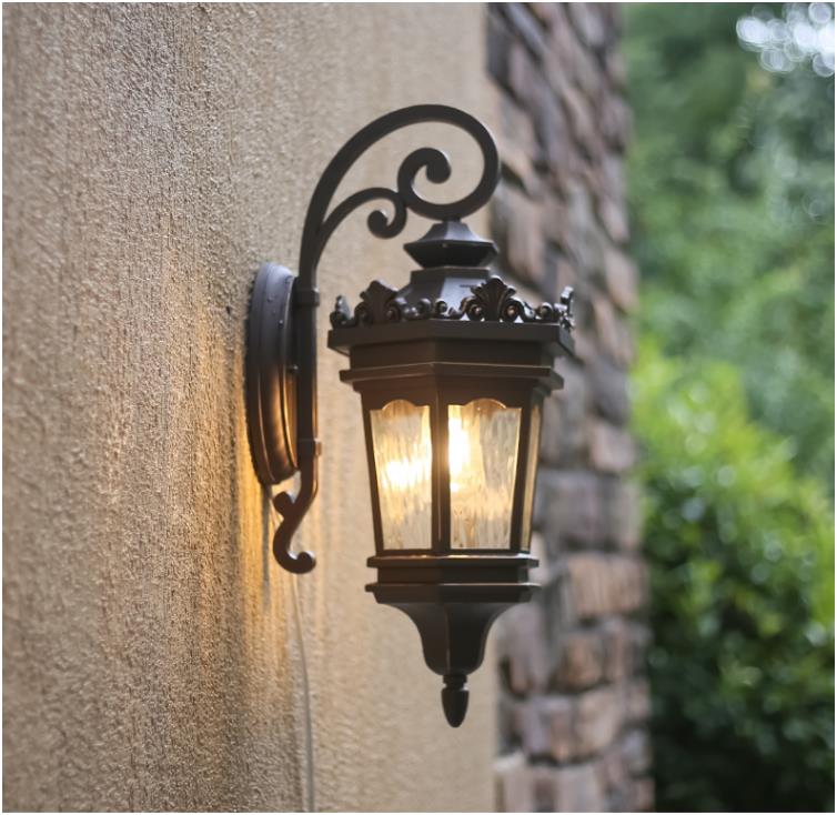 Mount Sconce Black Metal Outdoor Classical Wall Light Fightures with Clear Glass